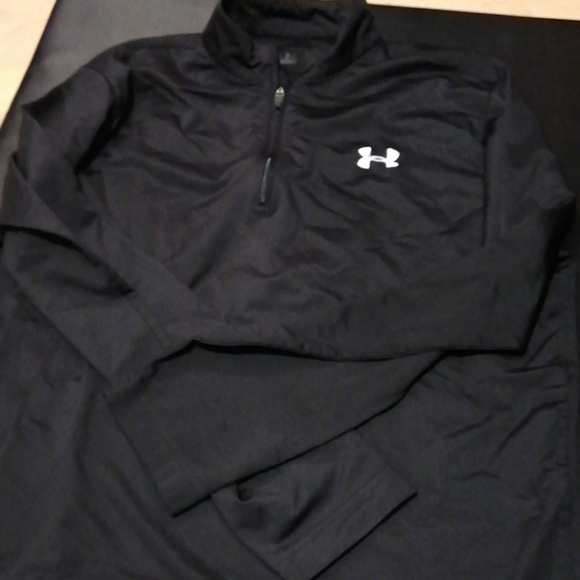 Under armour long shirts - Picture 3 of 3